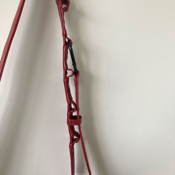 NWOT-MATT & Nat Red Pebble Crossbody Messenger - Picture 7 of 16